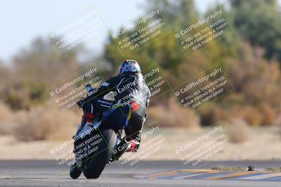 media/Dec-18-2022-SoCal Trackdays (Sun) [[8099a50955]]/Turn 7 Backside (1125am)/